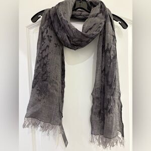 Eileen Fisher Ash Printed Scarf in Gray and Black